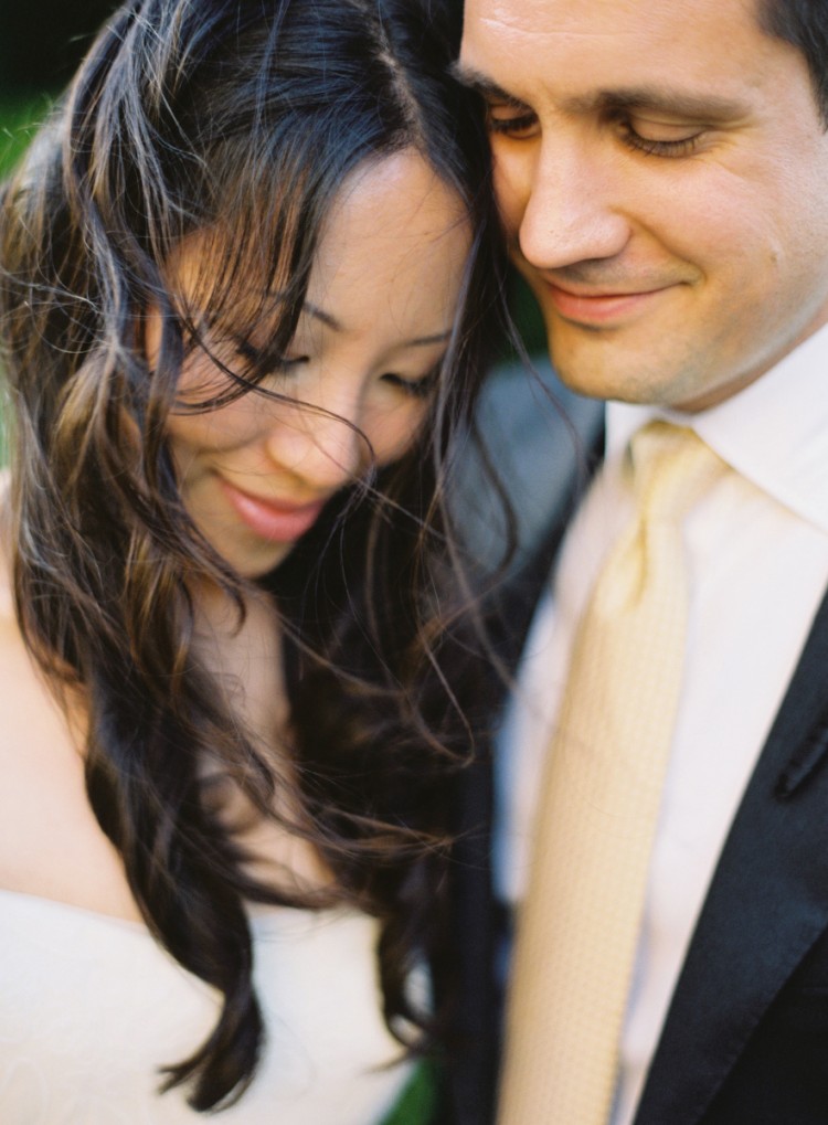 Loose, Messy Curls Asian Hairstyle for Wedding, Natural Lashes